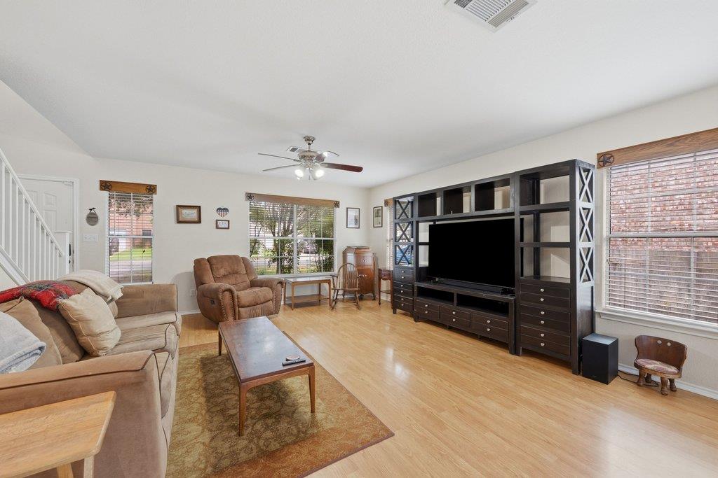 11432  Hillhaven Dr, photo 3