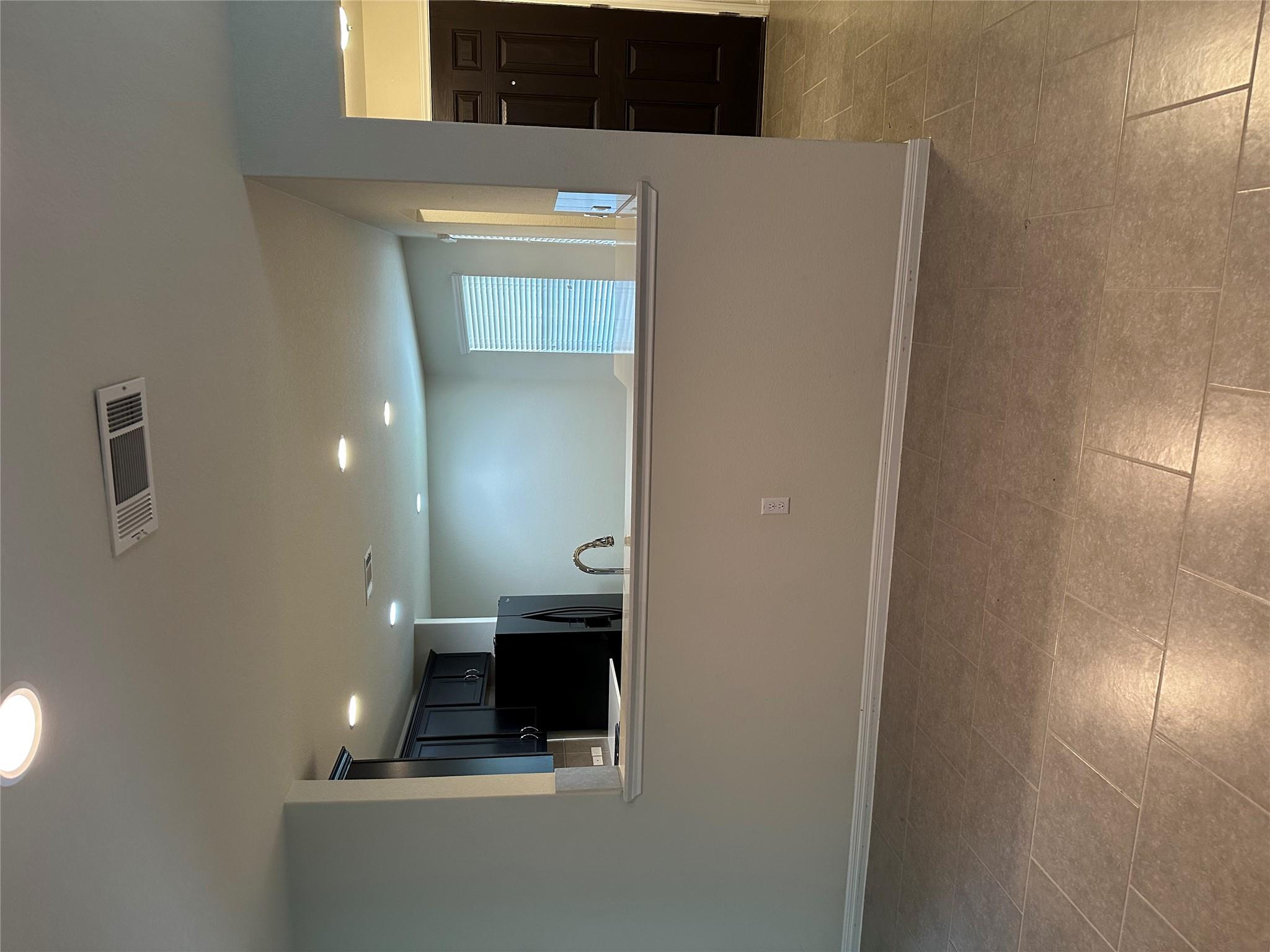 410  Holiday Creek Ln, photo 11