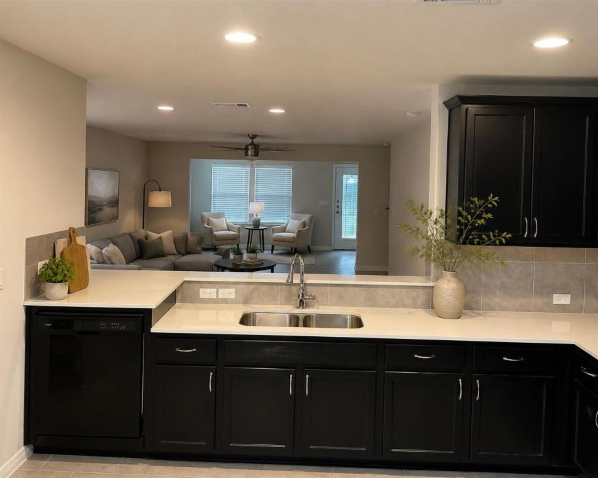 410  Holiday Creek Ln, photo 8