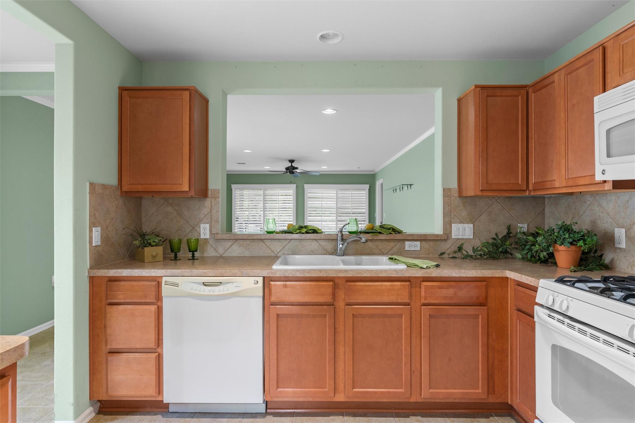 318  Barrington Farm Ct, photo 5