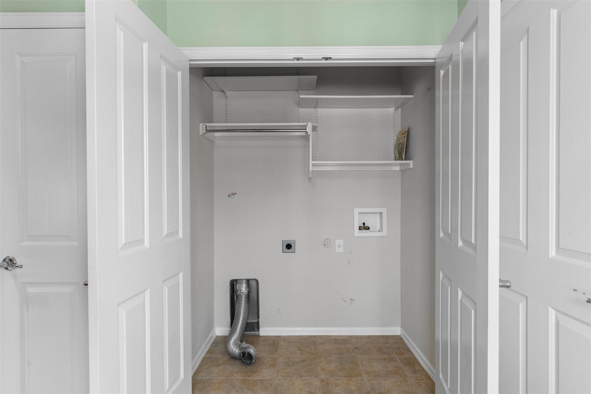 318  Barrington Farm Ct, photo 8