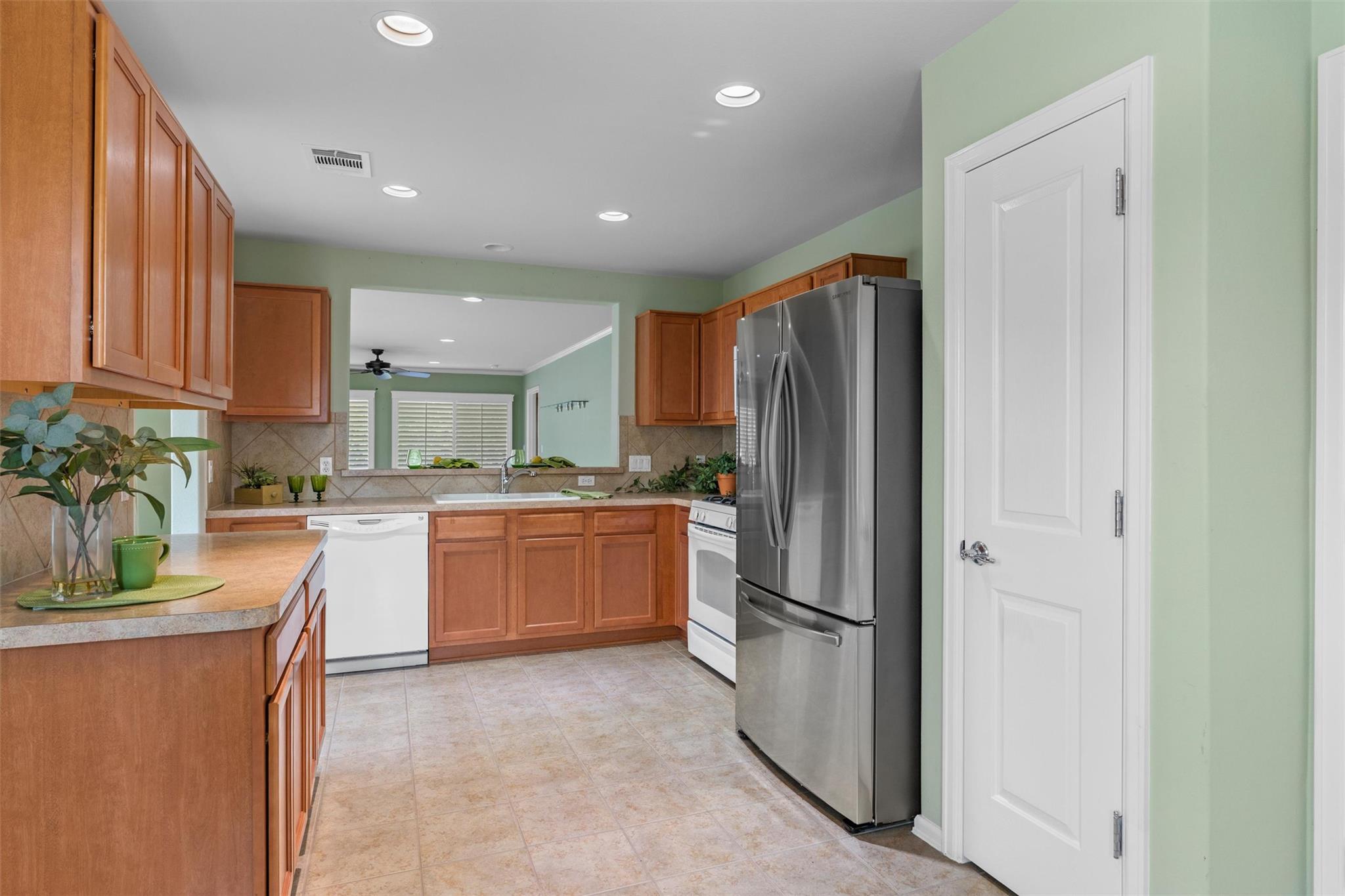 318  Barrington Farm Ct, photo 9