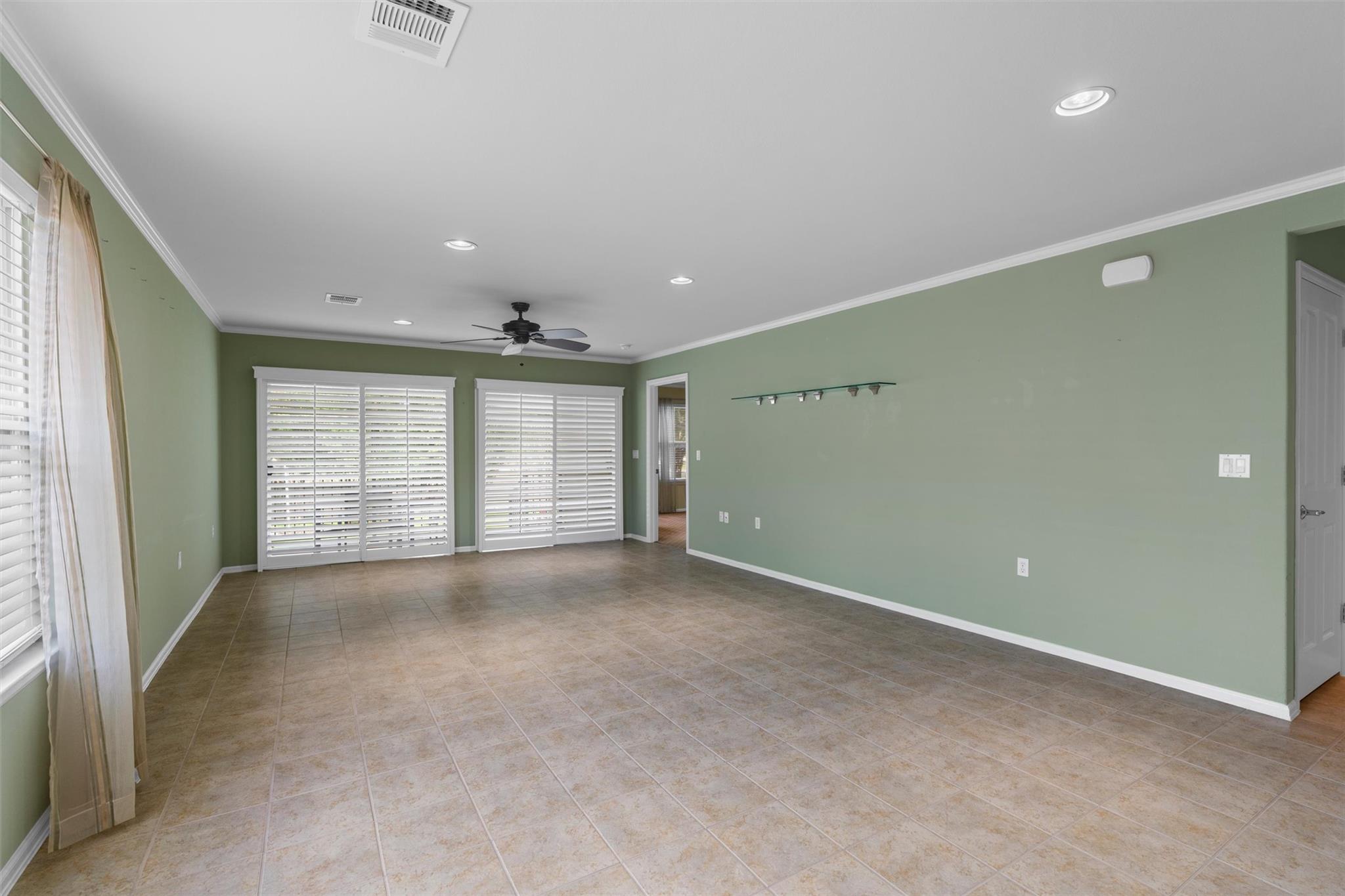 318  Barrington Farm Ct, photo 10