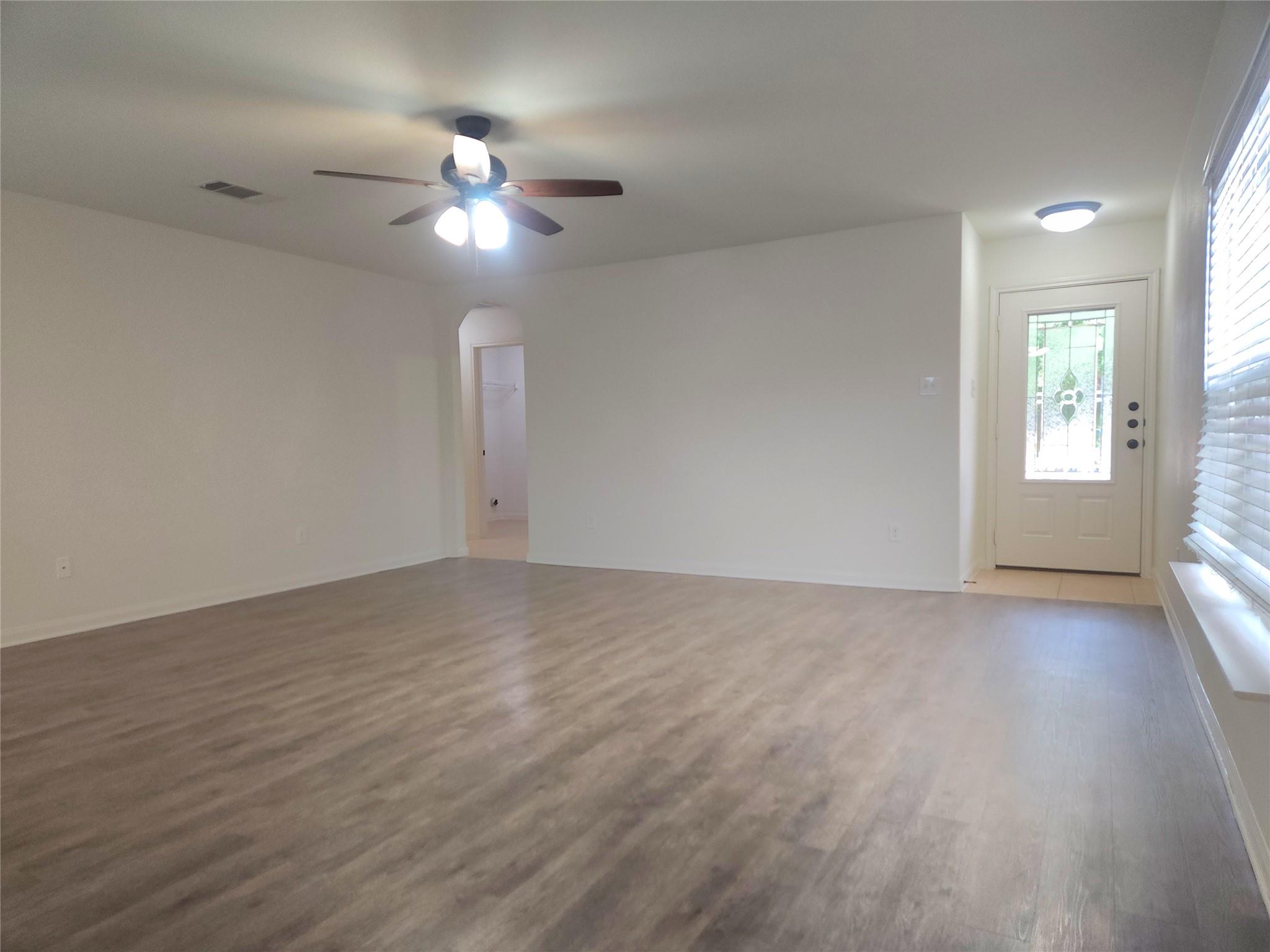 1616  Treeta Trl, photo 4