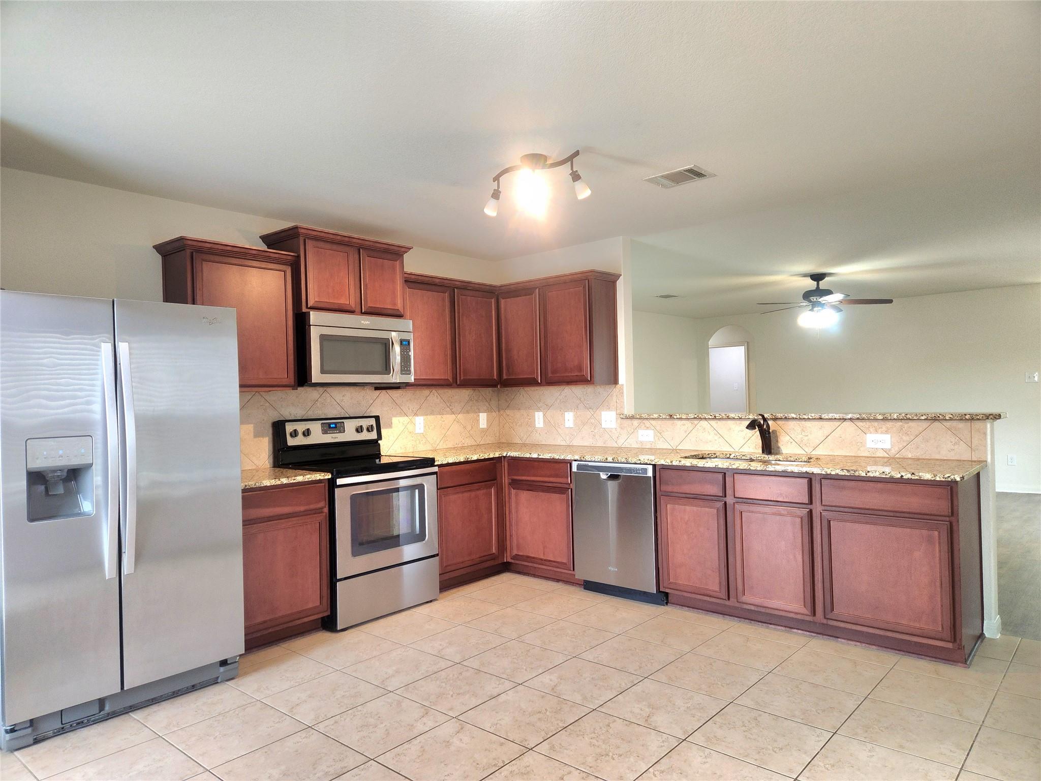1616  Treeta Trl, photo 5