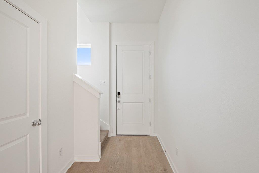 2205  Cento Walk, photo 3