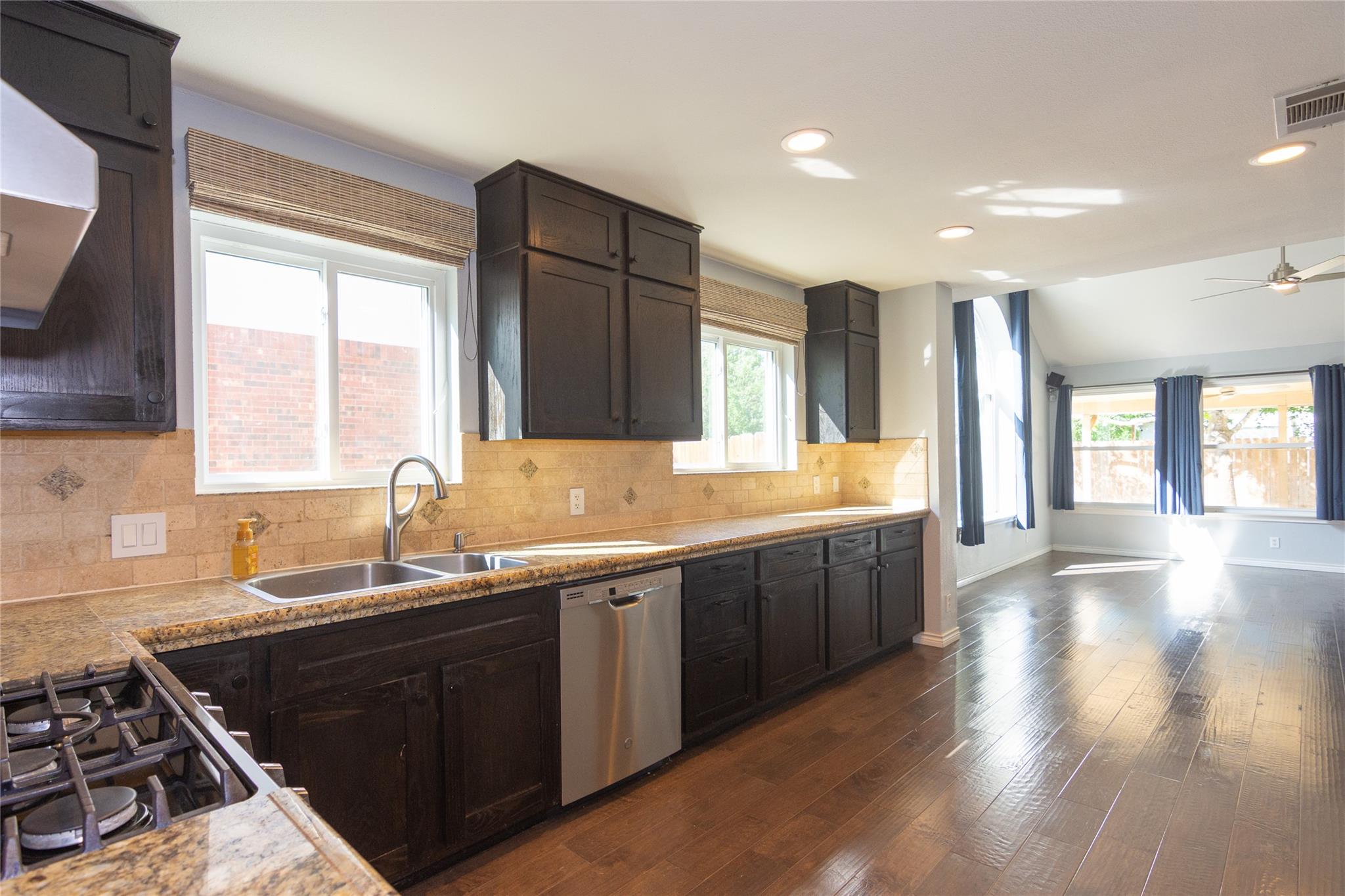 2605  Oakwood Glen Dr, photo 10