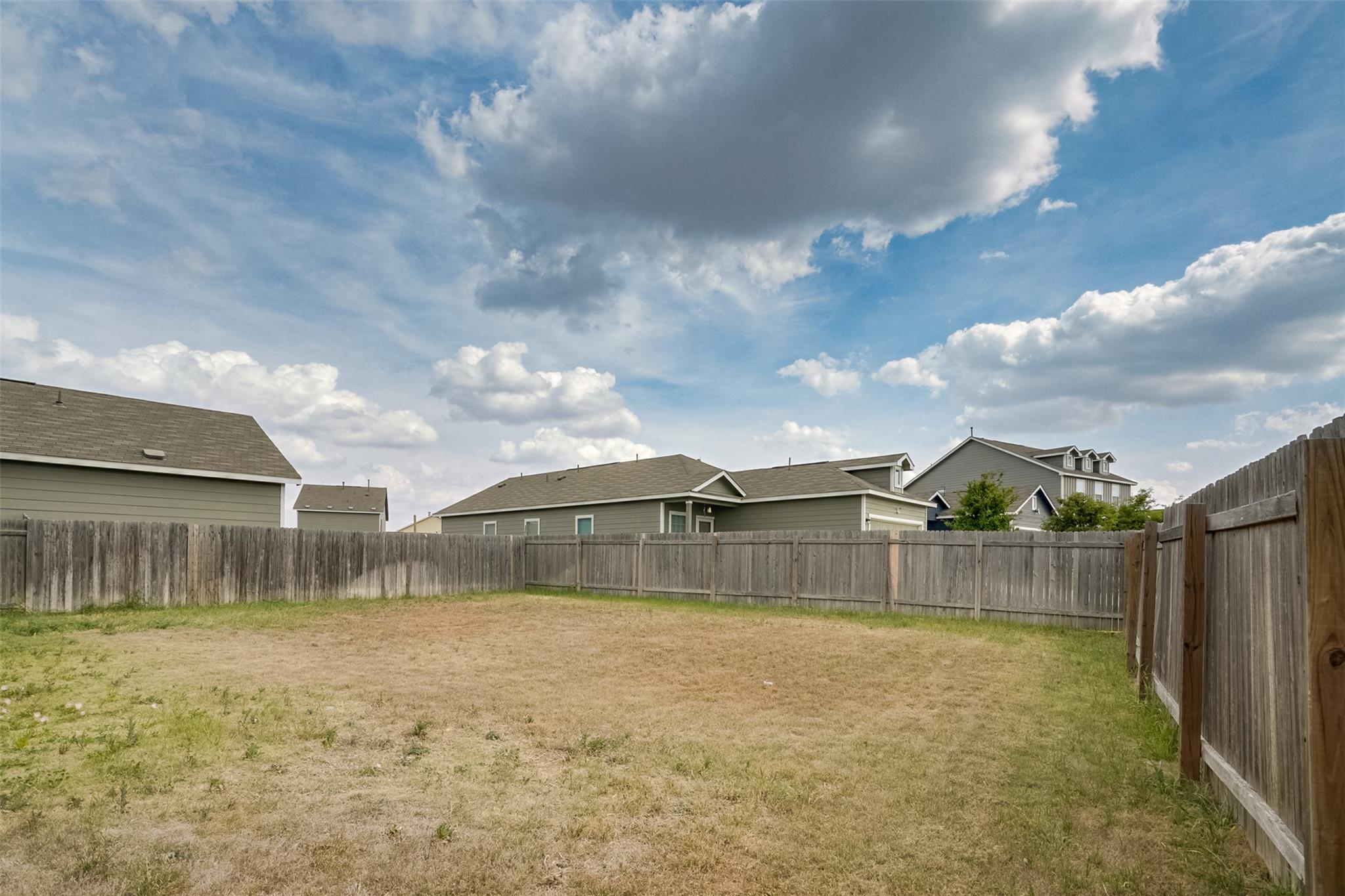 428  Gabbro Gdns, photo 2