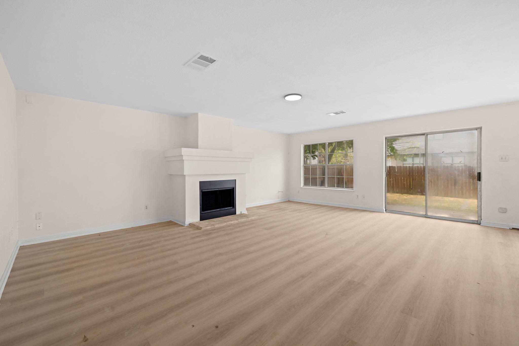 1181  Forest Bluff Trl, photo 3