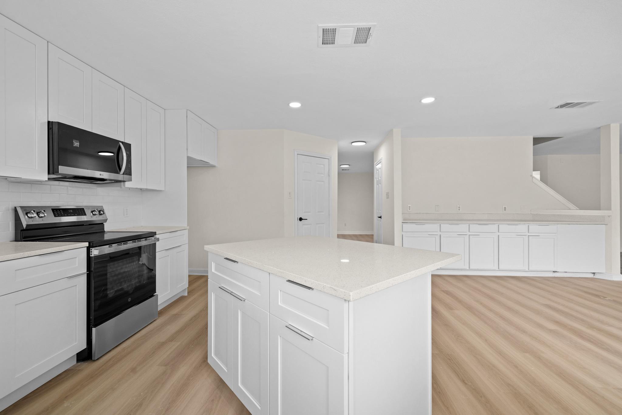 1181  Forest Bluff Trl, photo 10