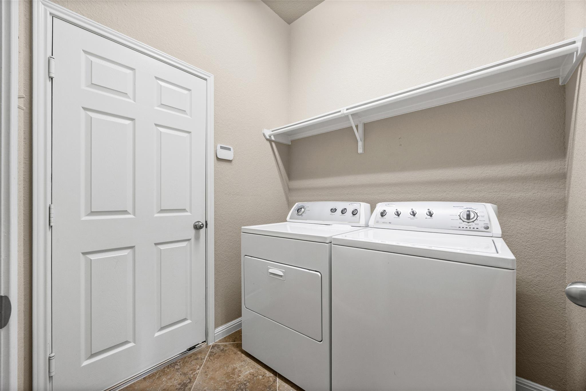 747  Westbury Ln, photo 10