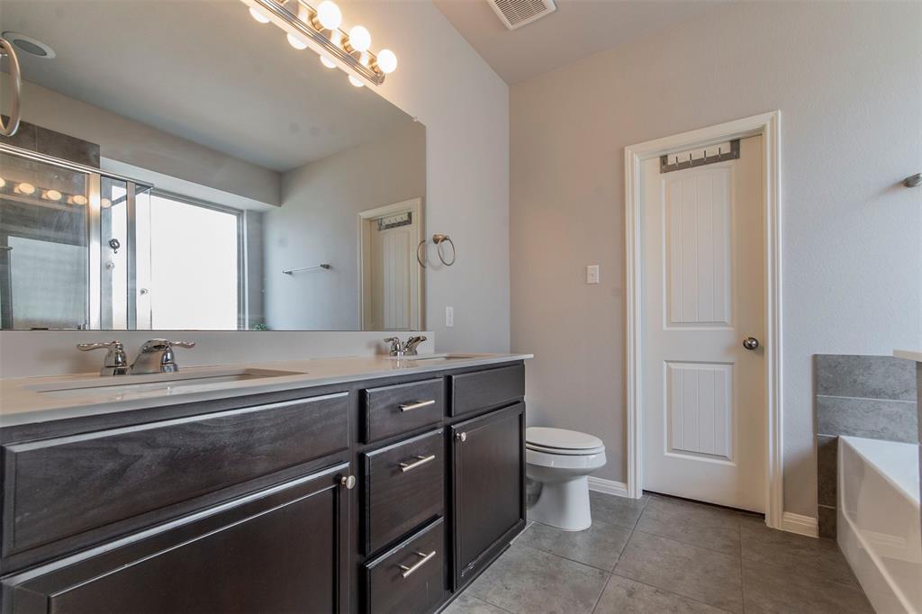 352 S Brook Dr, photo 12