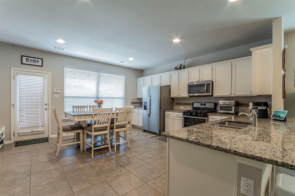 352 S Brook Dr, photo 4