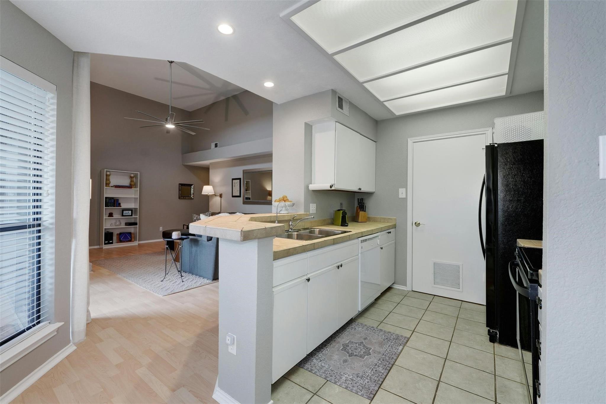 4711  Spicewood Springs Rd  #1-201, photo 12
