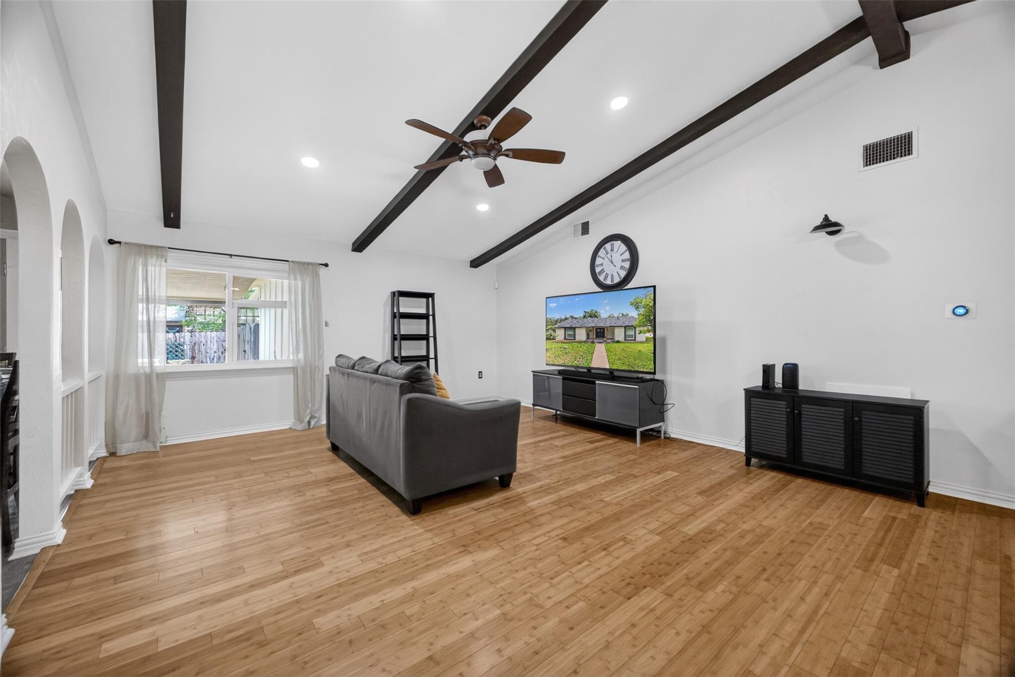 2500  Cockburn Dr, photo 2