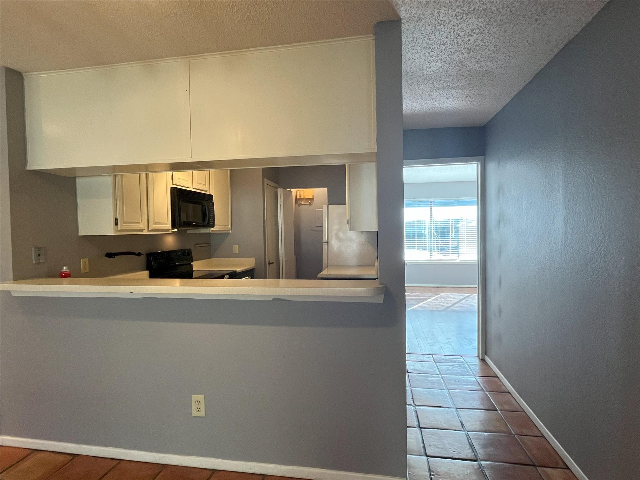 806 W 24th St  #303, photo 4
