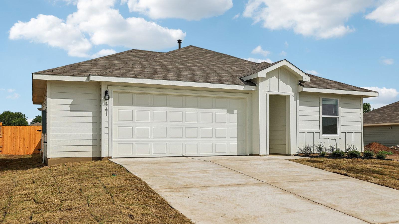 141  Belton Dr, photo 2