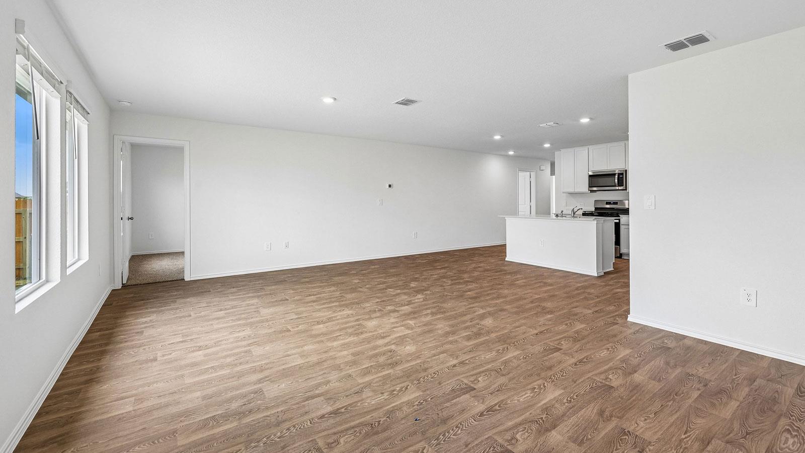 141  Belton Dr, photo 5