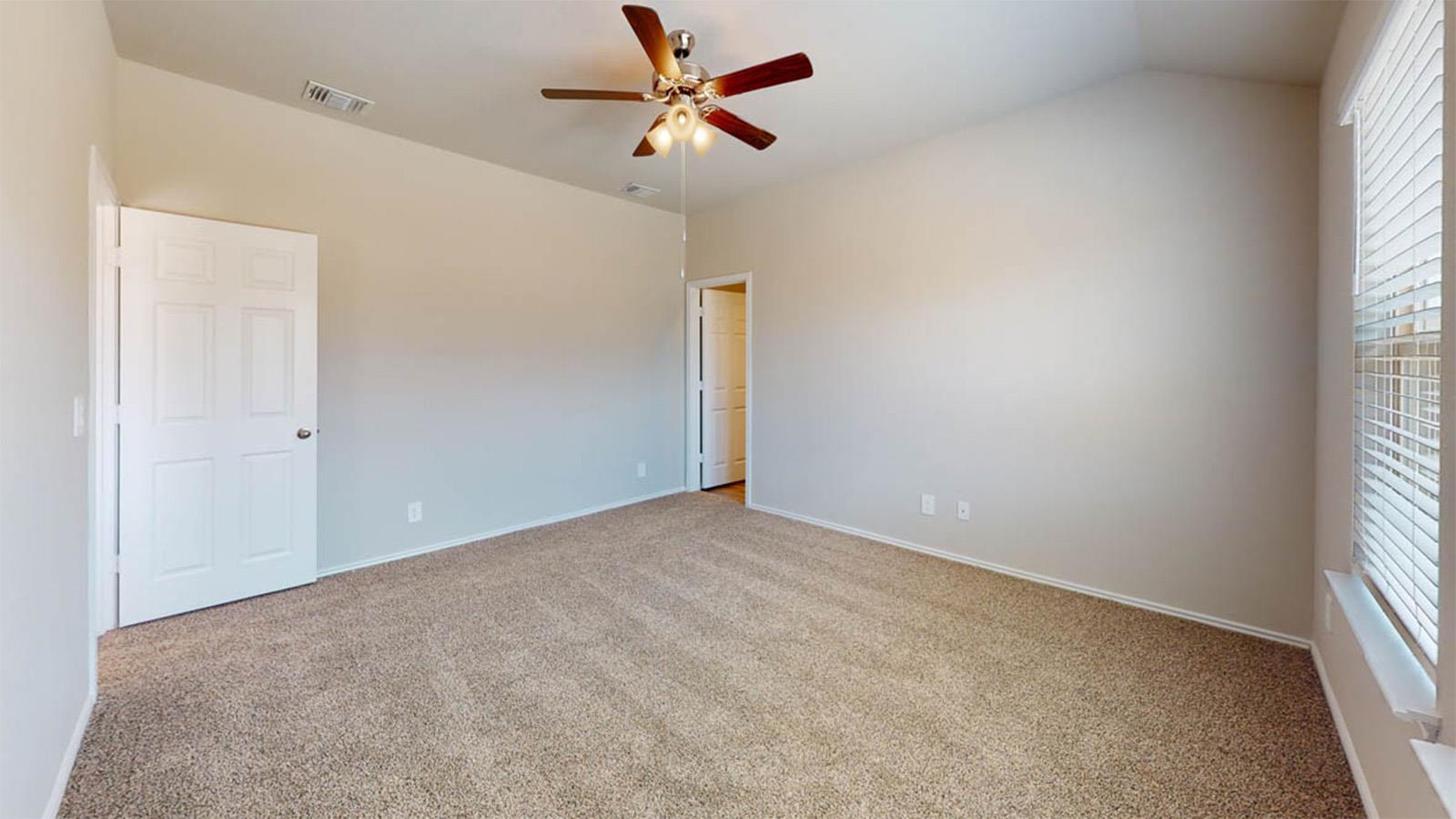 152  McNamara Ct, photo 12