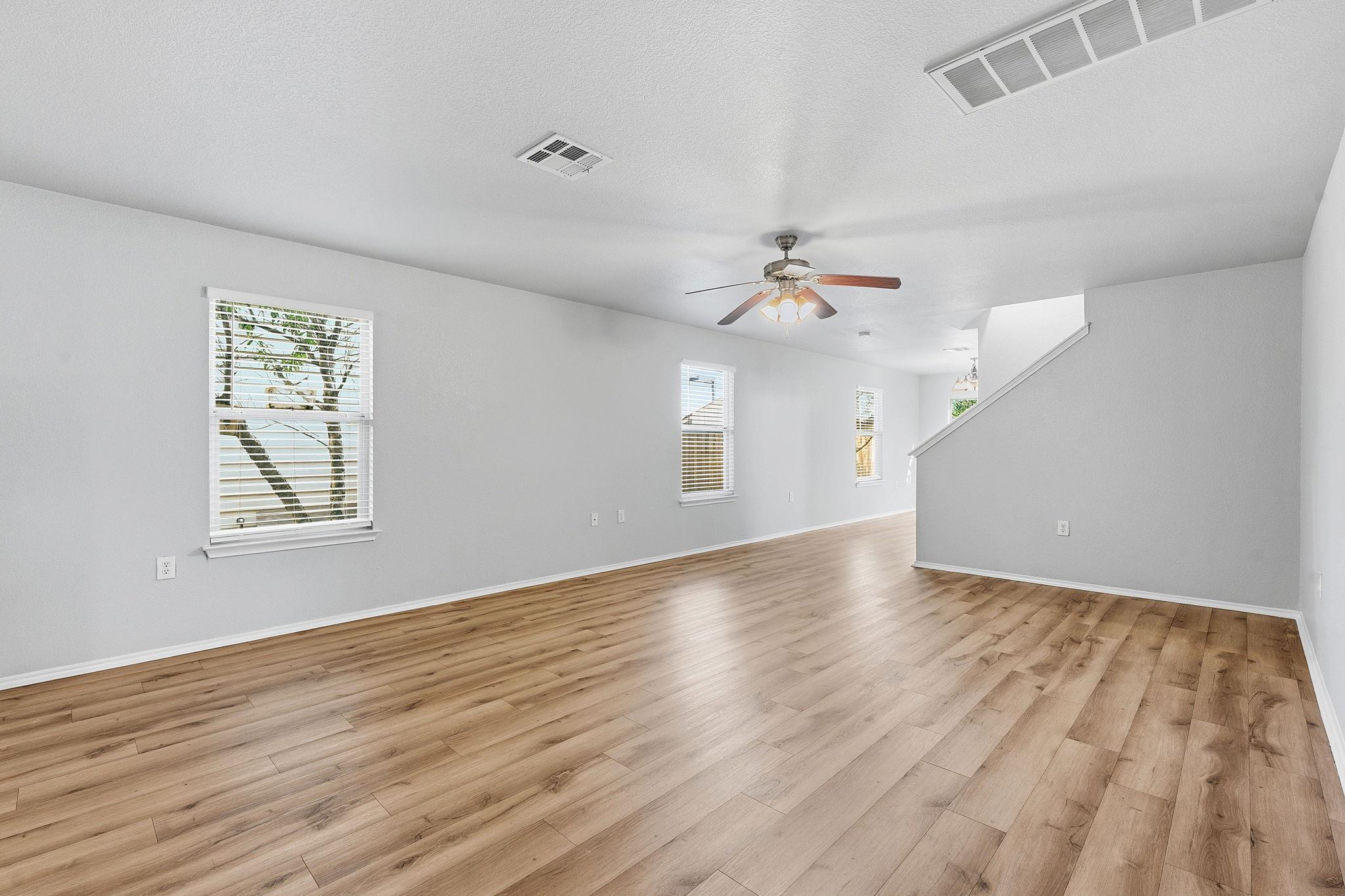6736  Cornish Hen Ln, photo 4