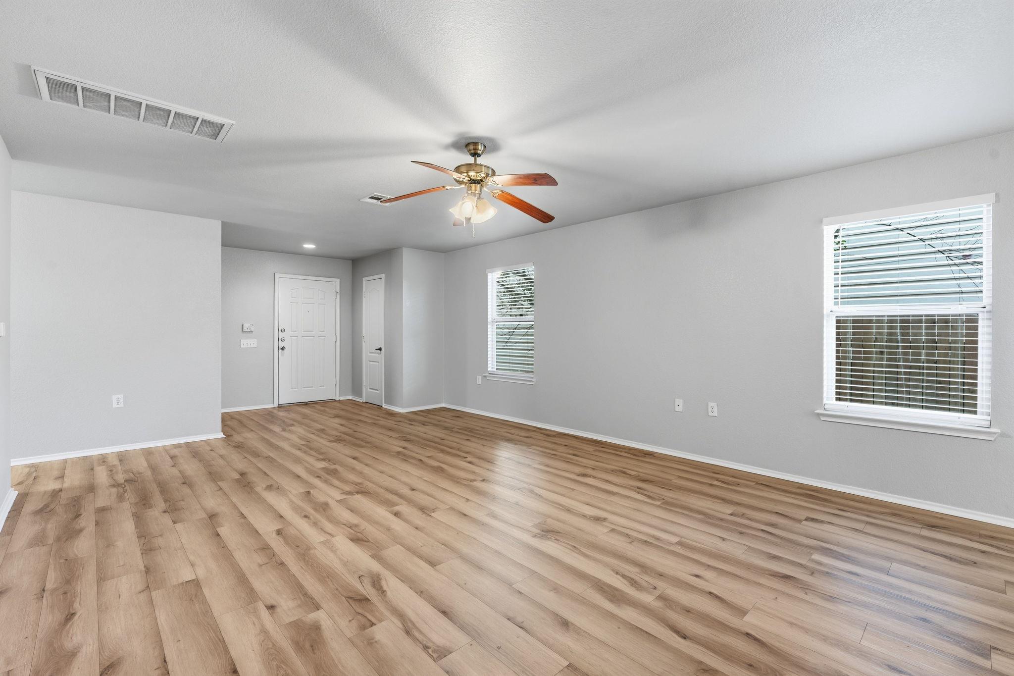 6736  Cornish Hen Ln, photo 5