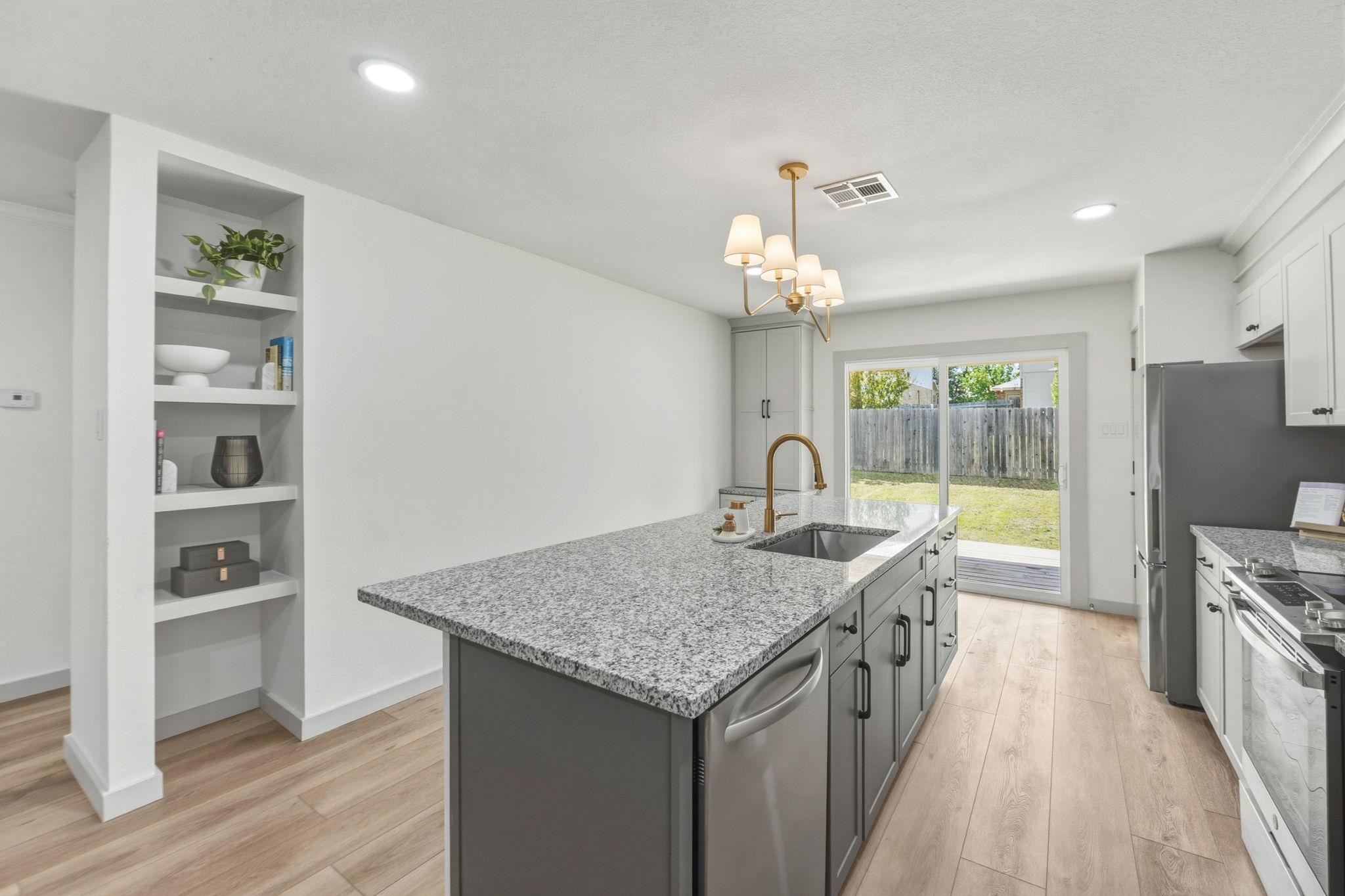 211  Banner Ave, photo 4