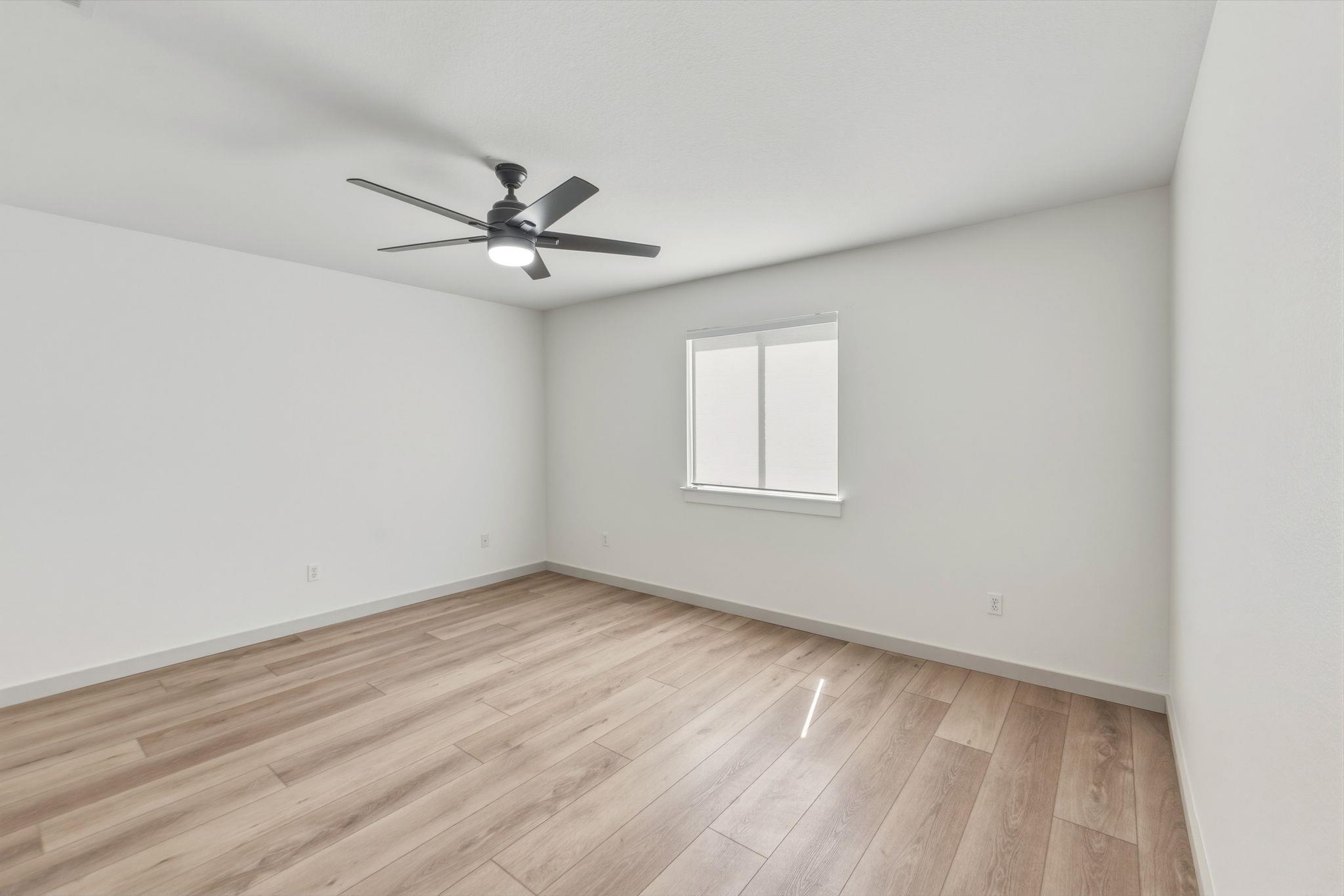211  Banner Ave, photo 9