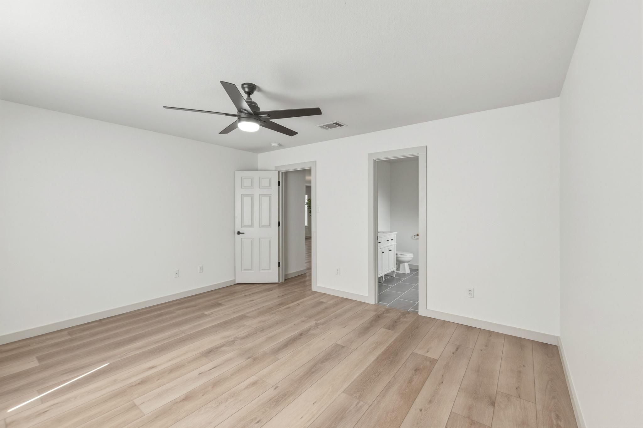 211  Banner Ave, photo 10