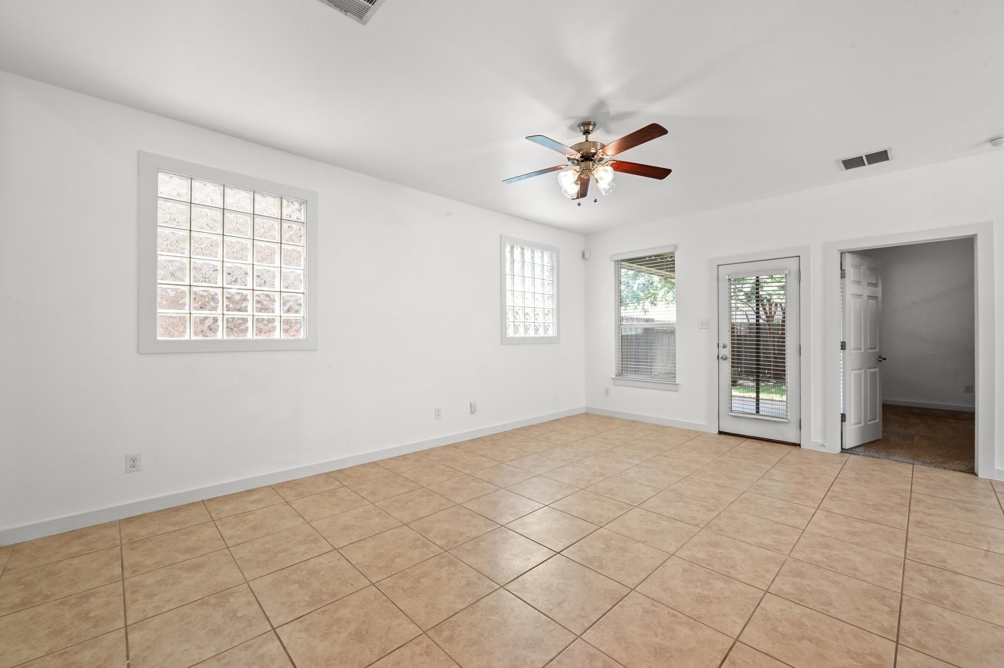 8314  Nicola Trl, photo 10