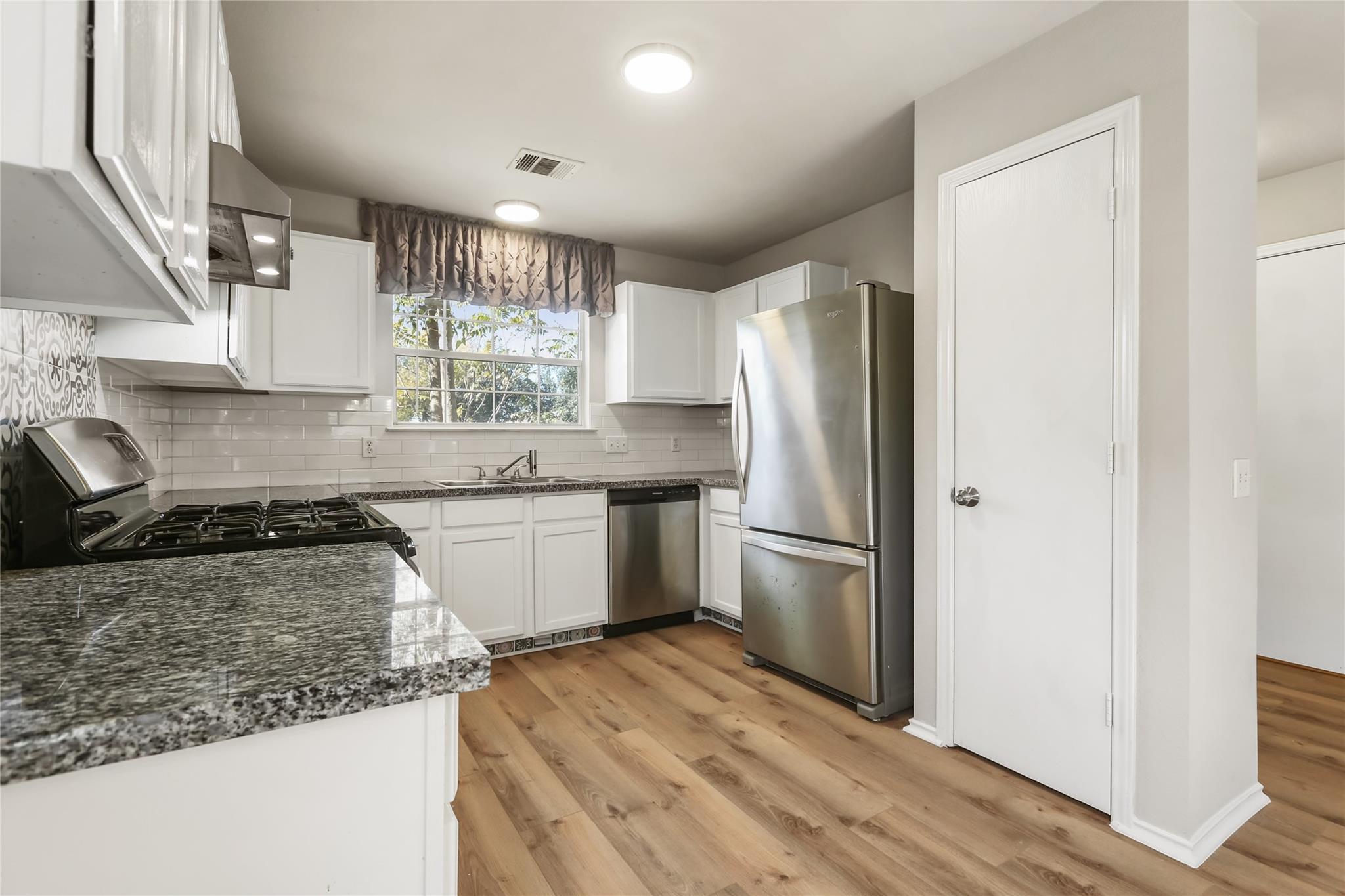 11805  Lima Dr, photo 7