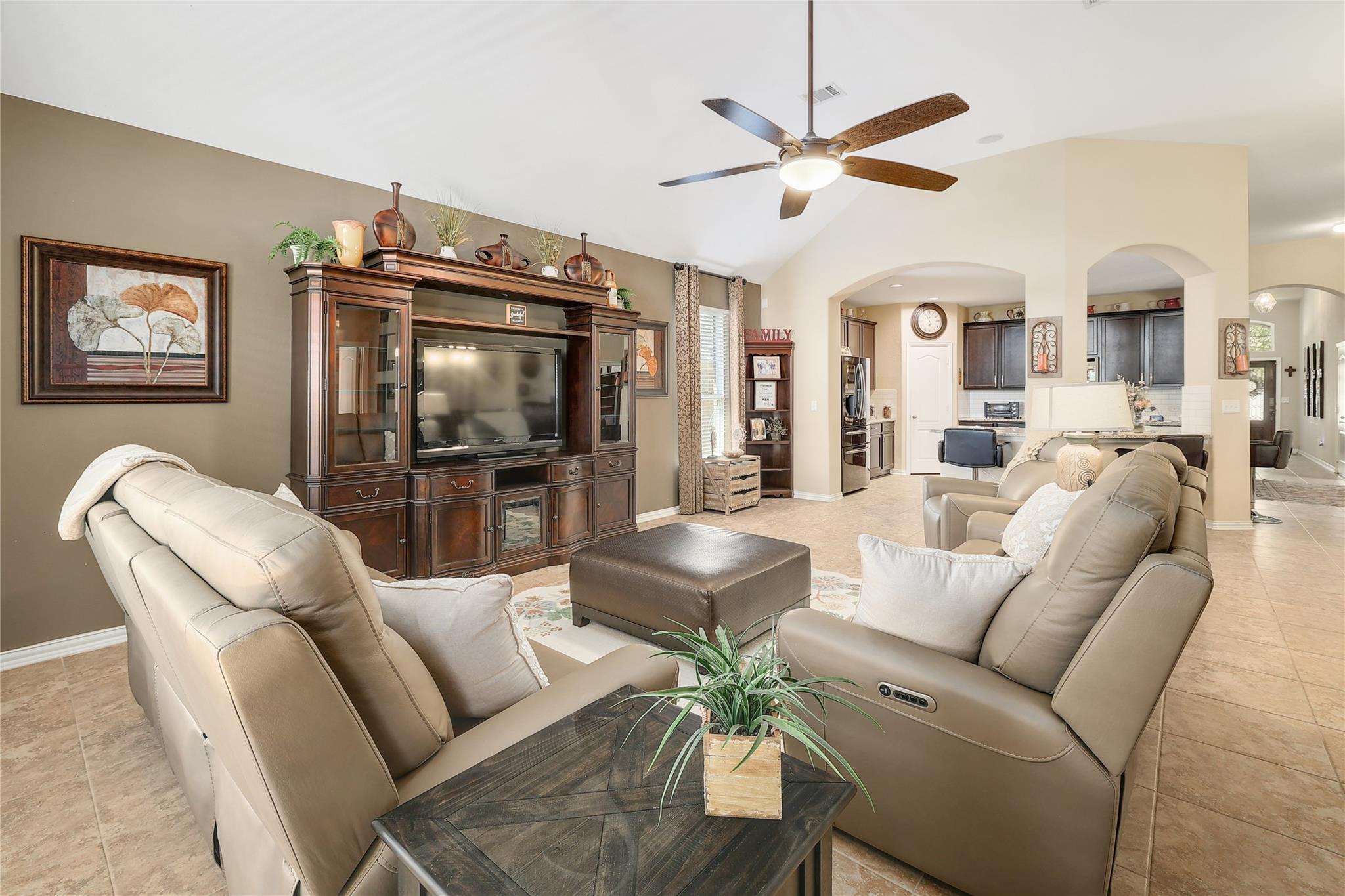 317  Orchard Hill Trl, photo 3