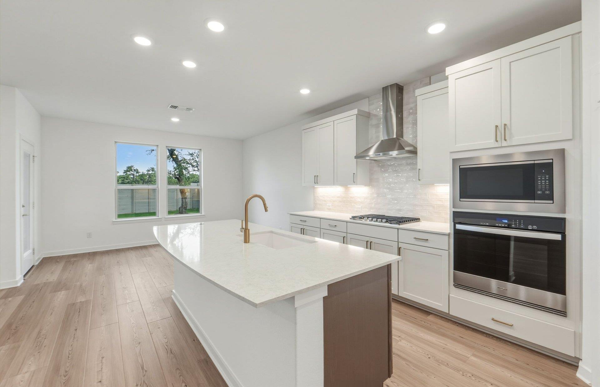 1816  Spring Mountain Cv, photo 4