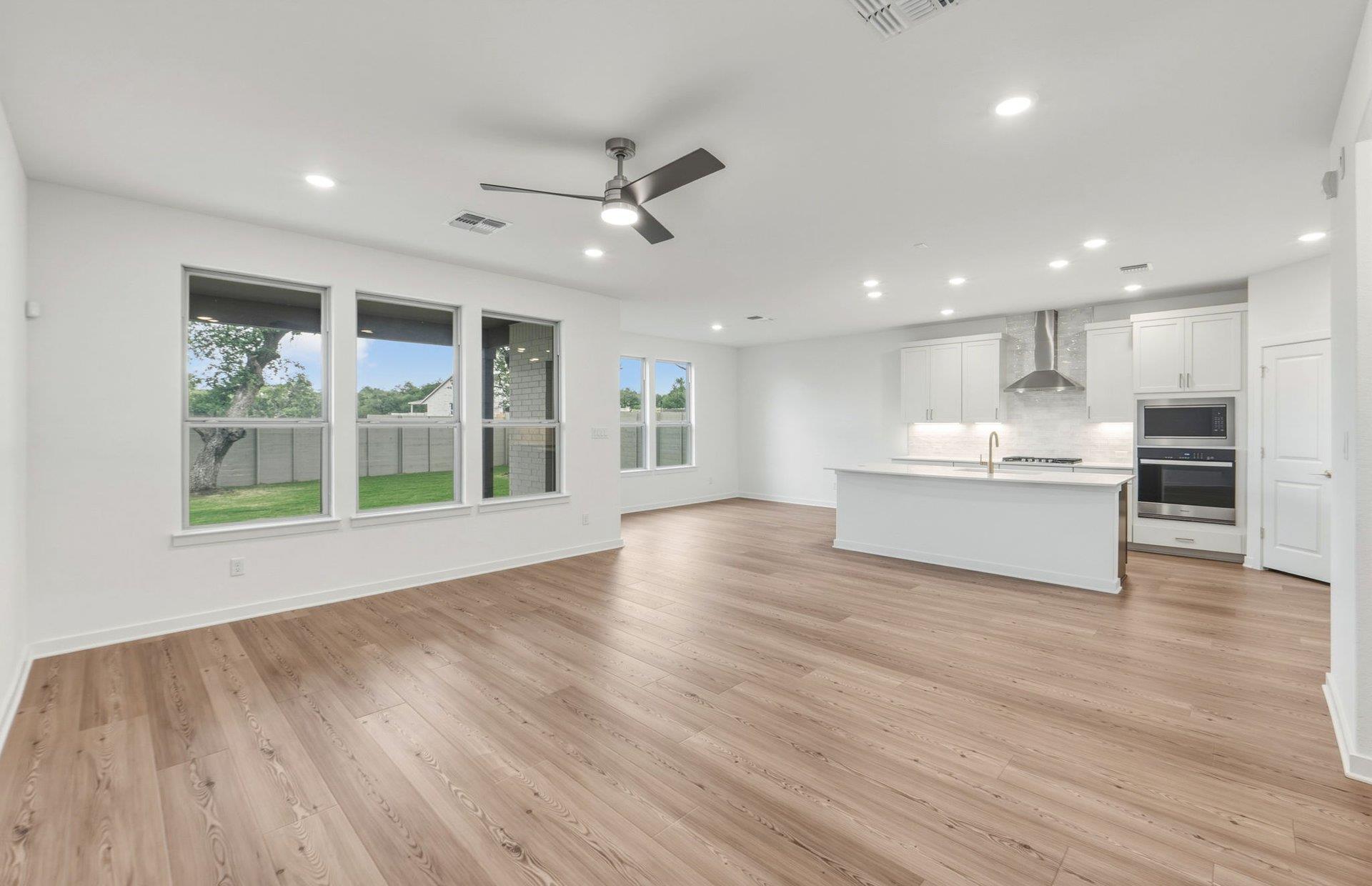 1816  Spring Mountain Cv, photo 7
