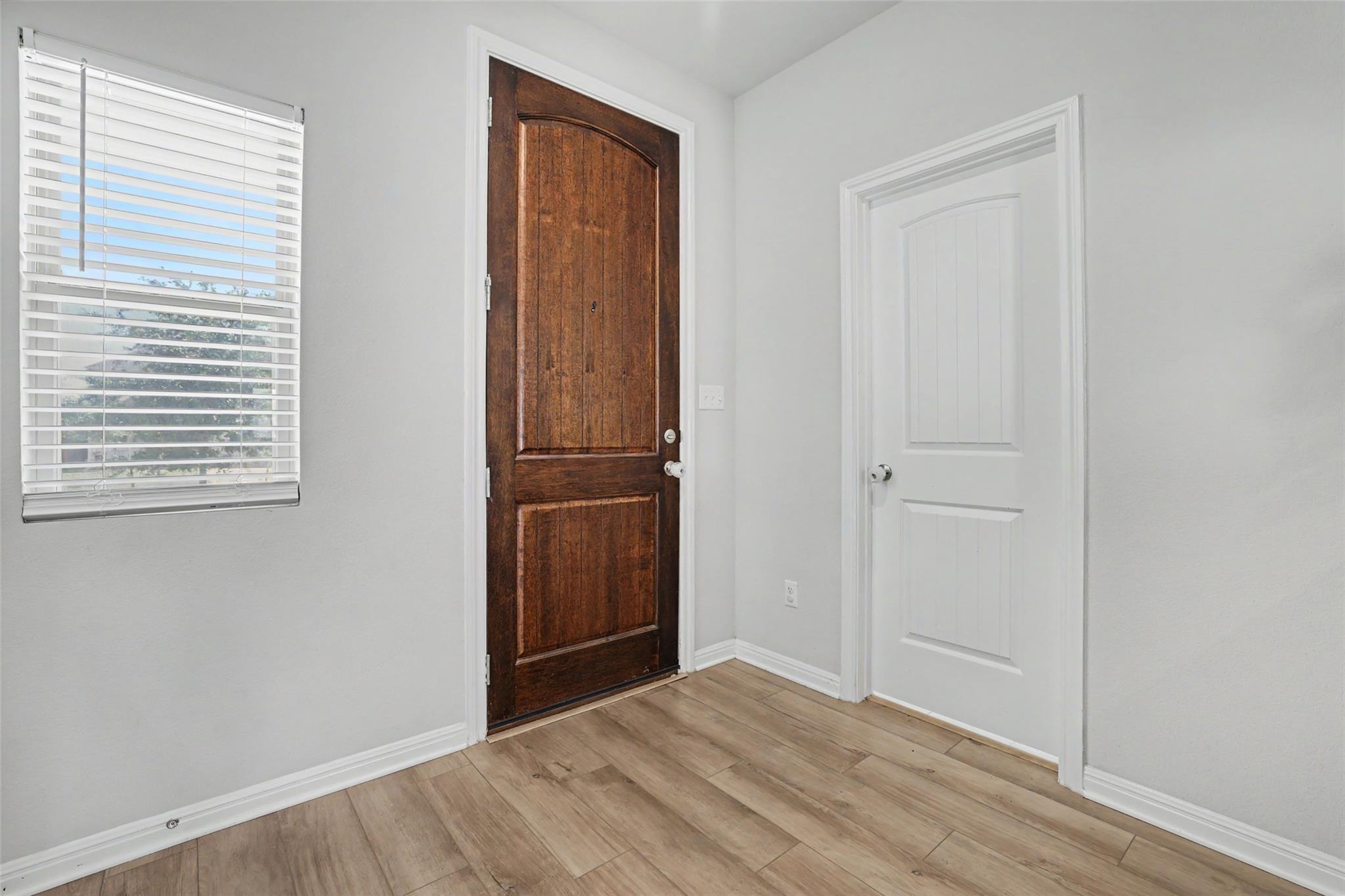 310  Running M St, photo 6