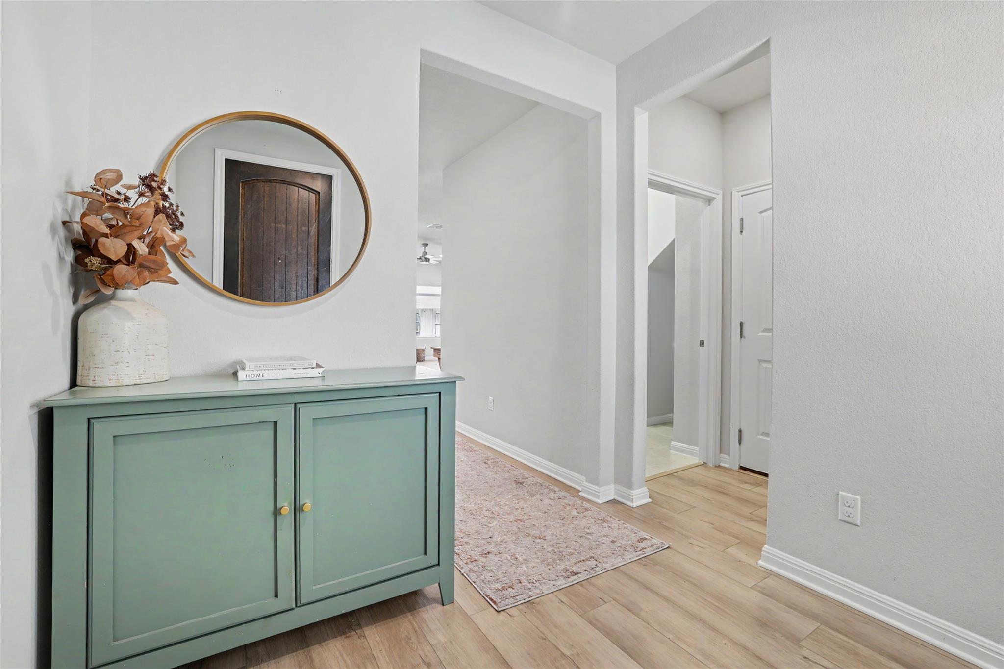 310  Running M St, photo 7