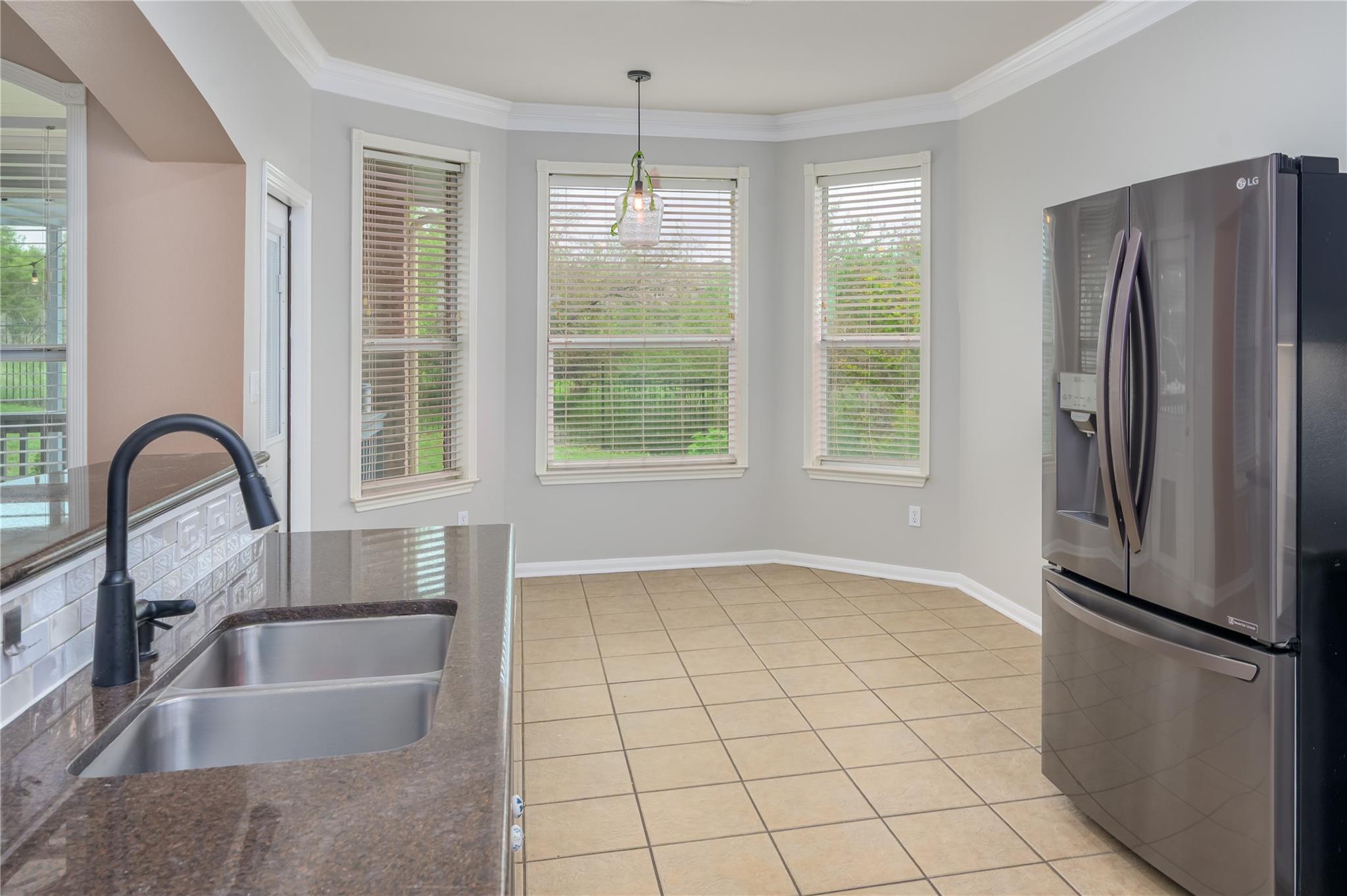 22121  Rose Grass Ln, photo 7