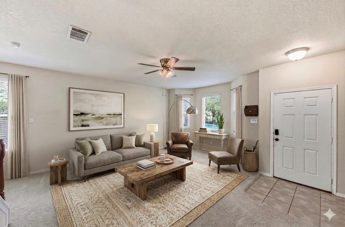 164  Regent Cv, photo 4