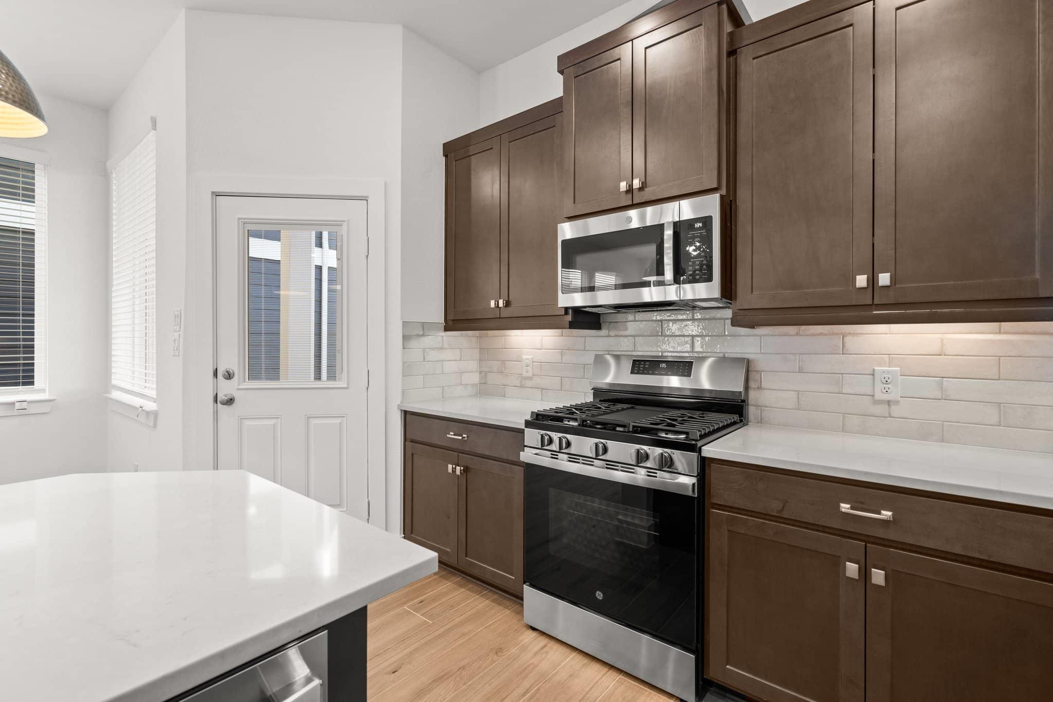 215  Flora Springs Cv, photo 7