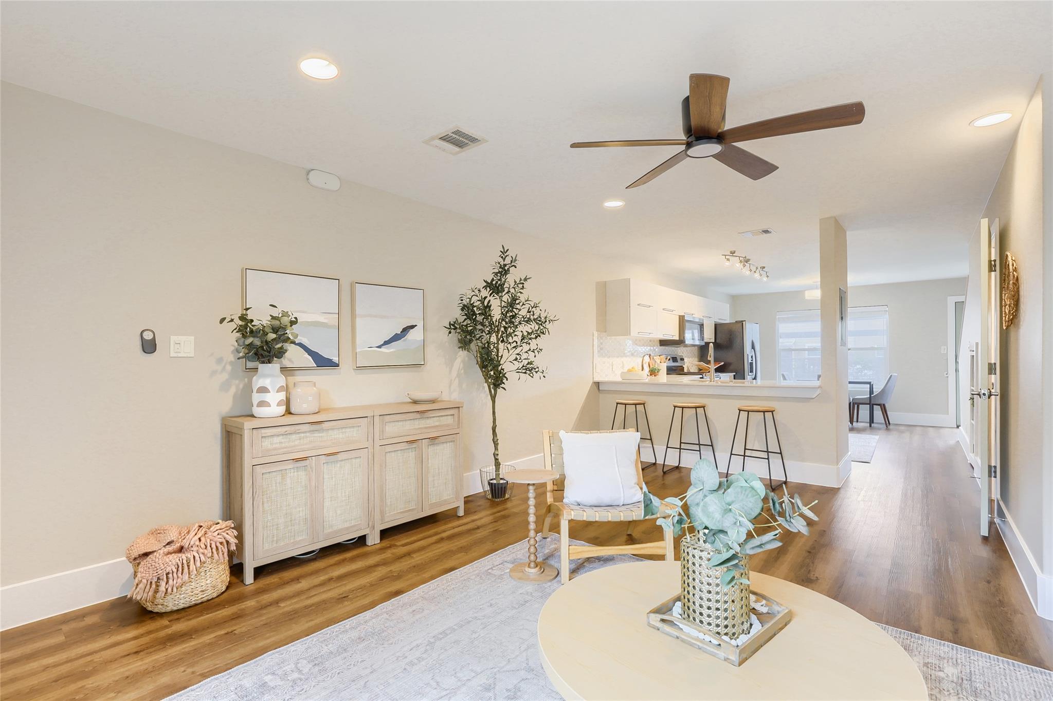 1101  Grove Blvd  #306, photo 9