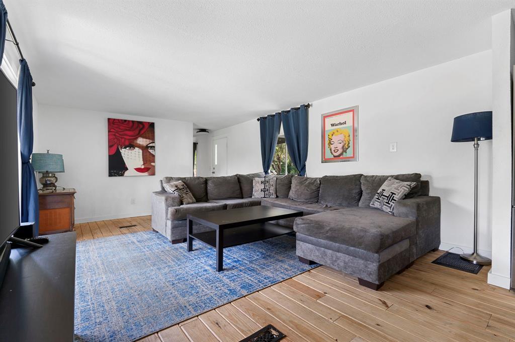 22601  Dewberry Holw, photo 4