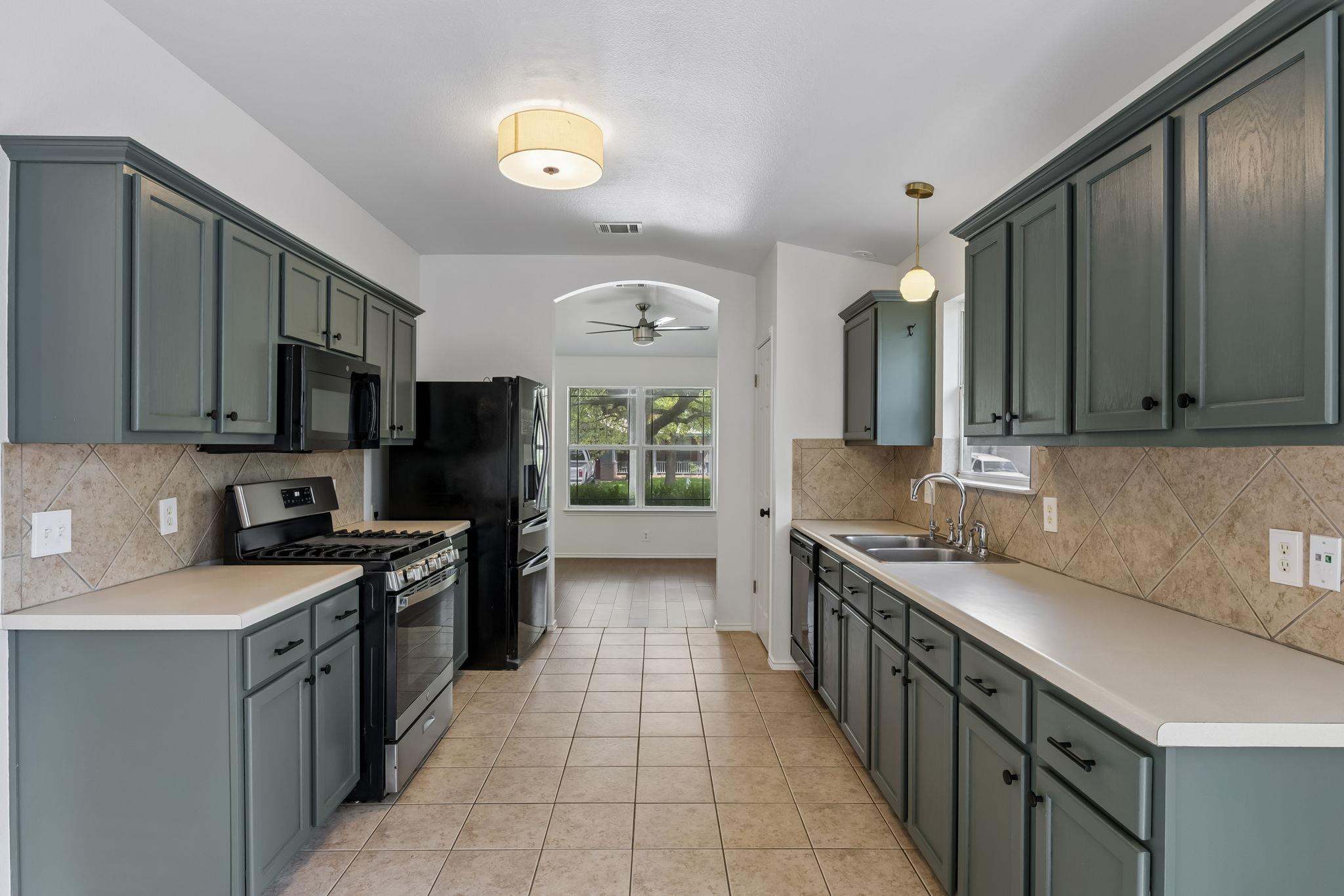 4010  Louise Lee Dr, photo 7