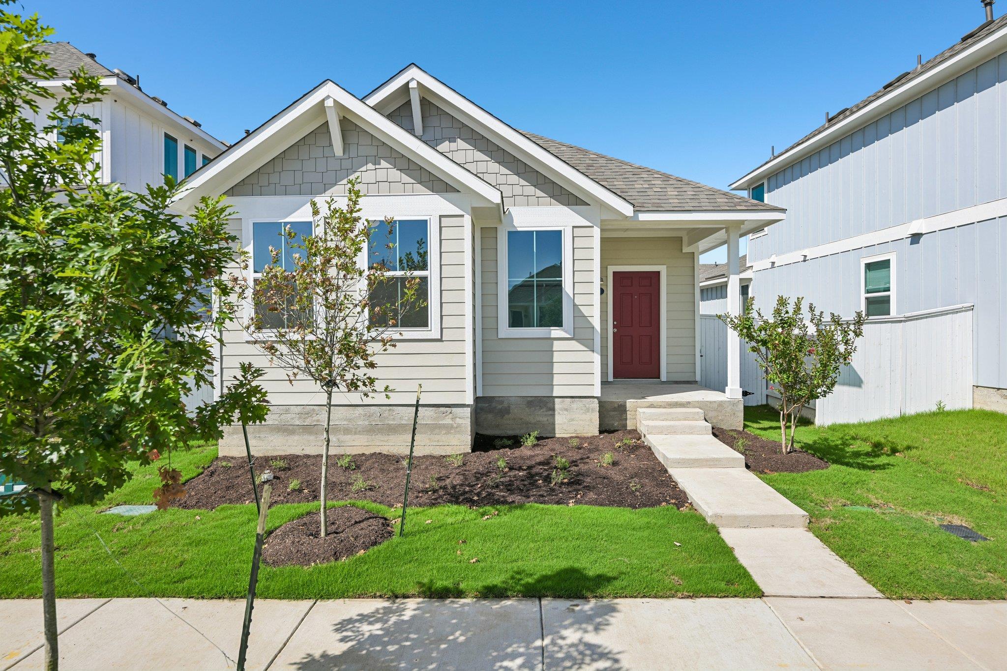 154 Daylily Dr photo 3