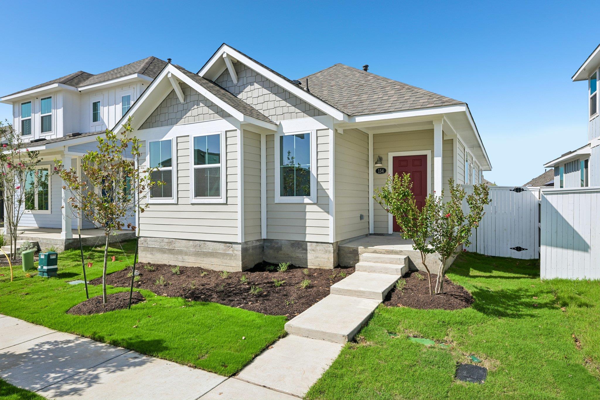 154 Daylily Dr photo 4