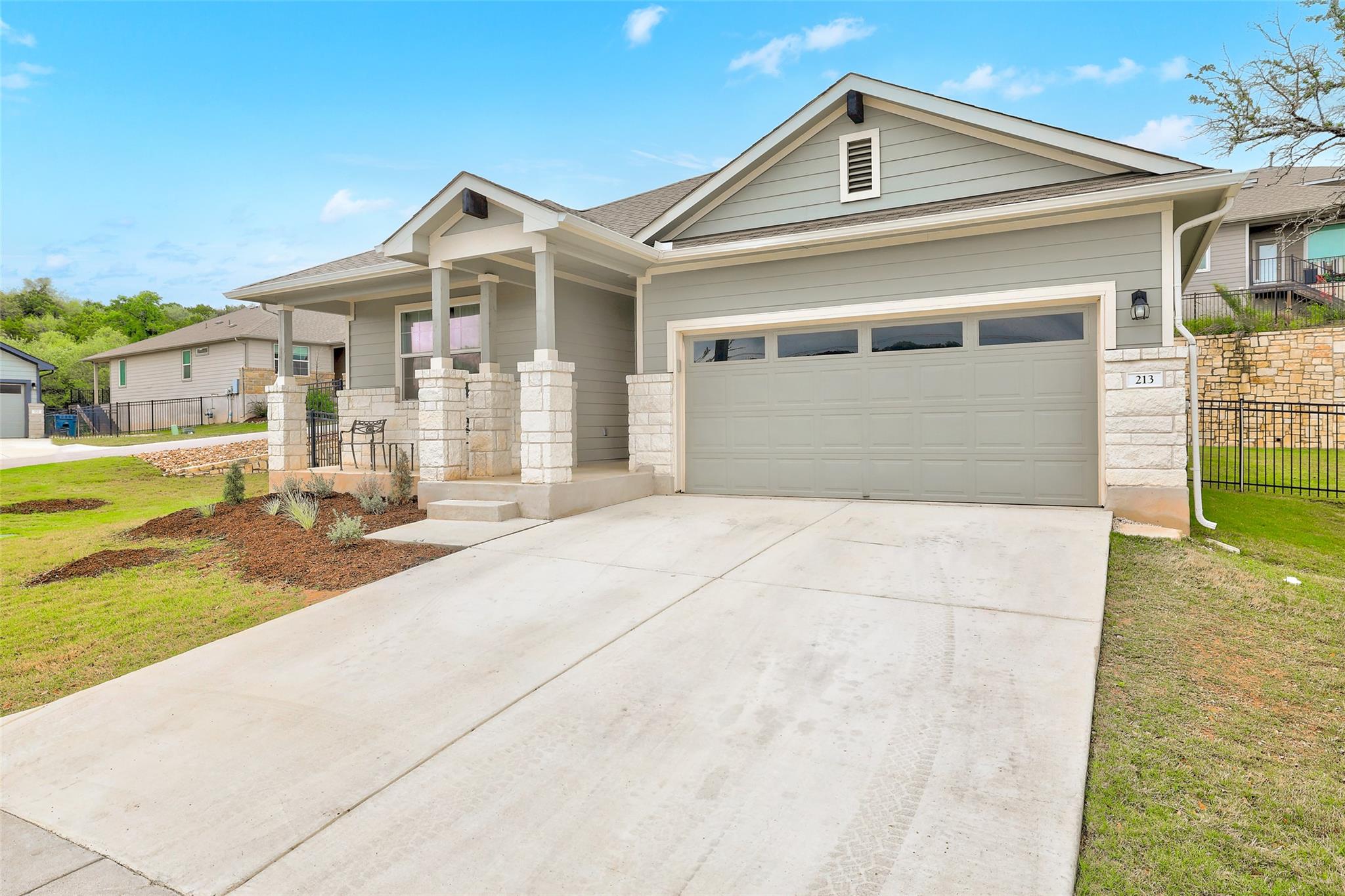 213  Florenz Ln, photo 2
