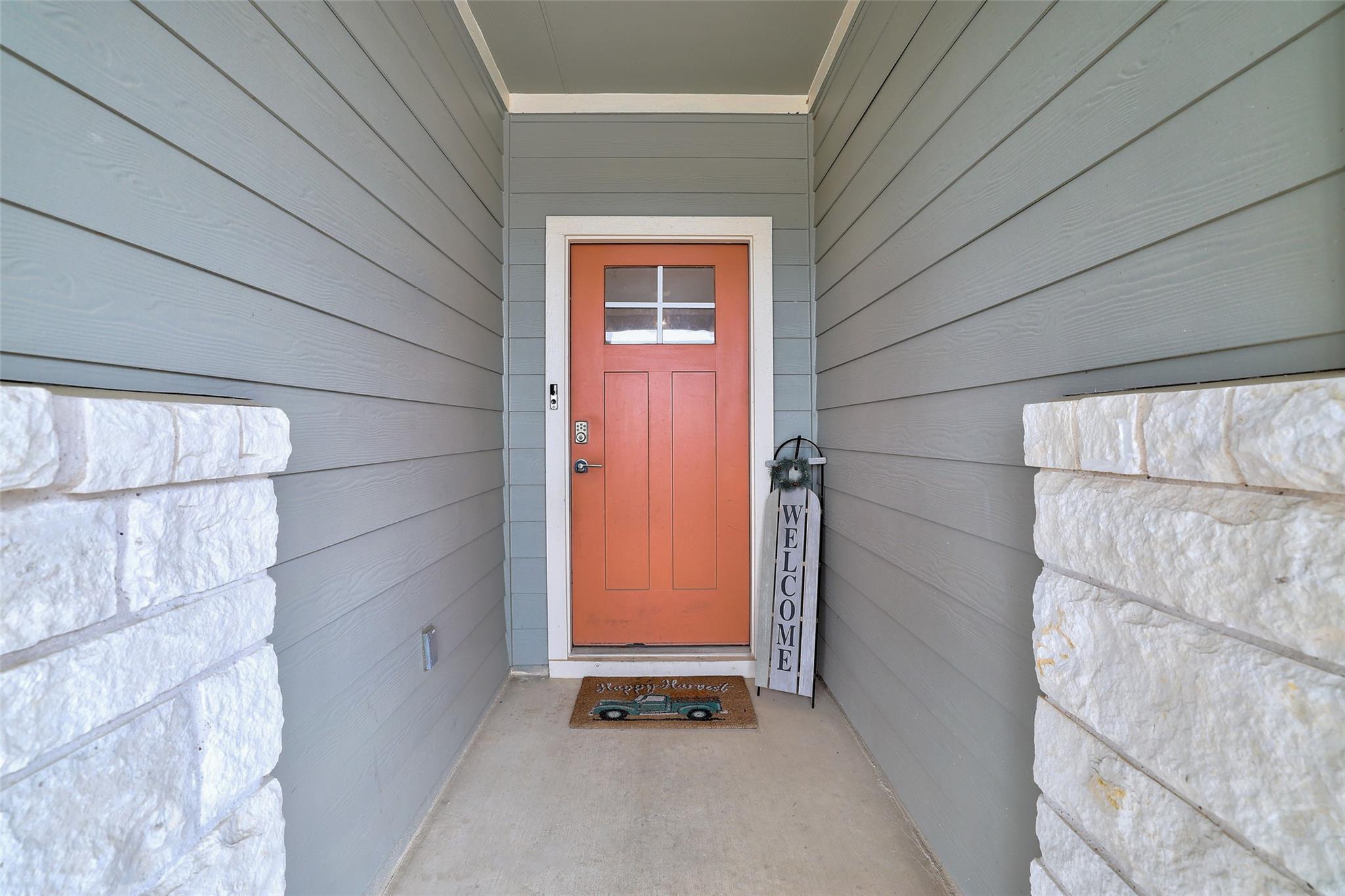 213  Florenz Ln, photo 4