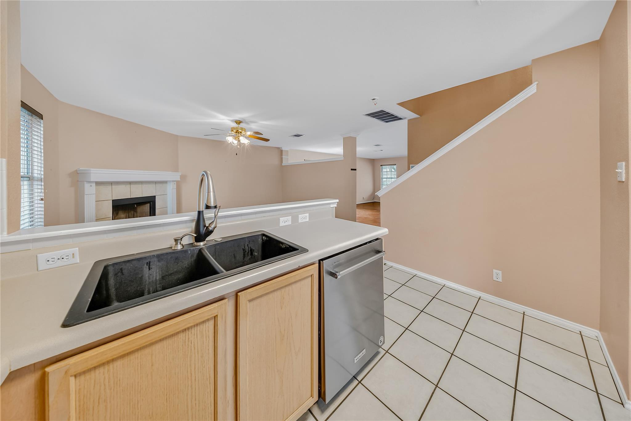 1610  Lloydminister Way, photo 7