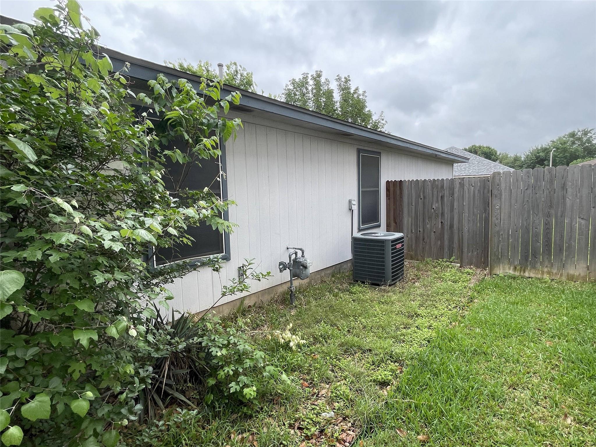 110  Brentwood Dr, photo 4