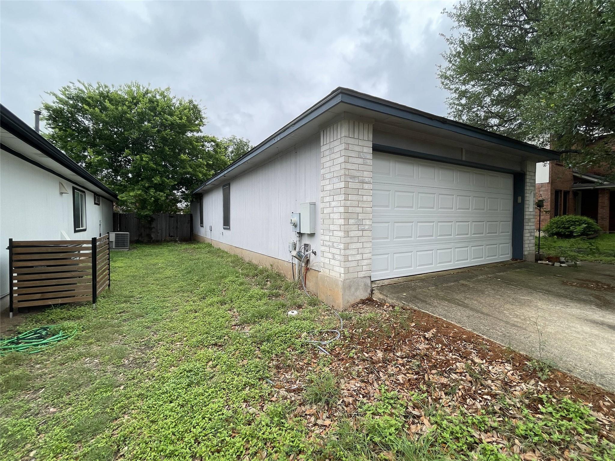 110  Brentwood Dr, photo 6
