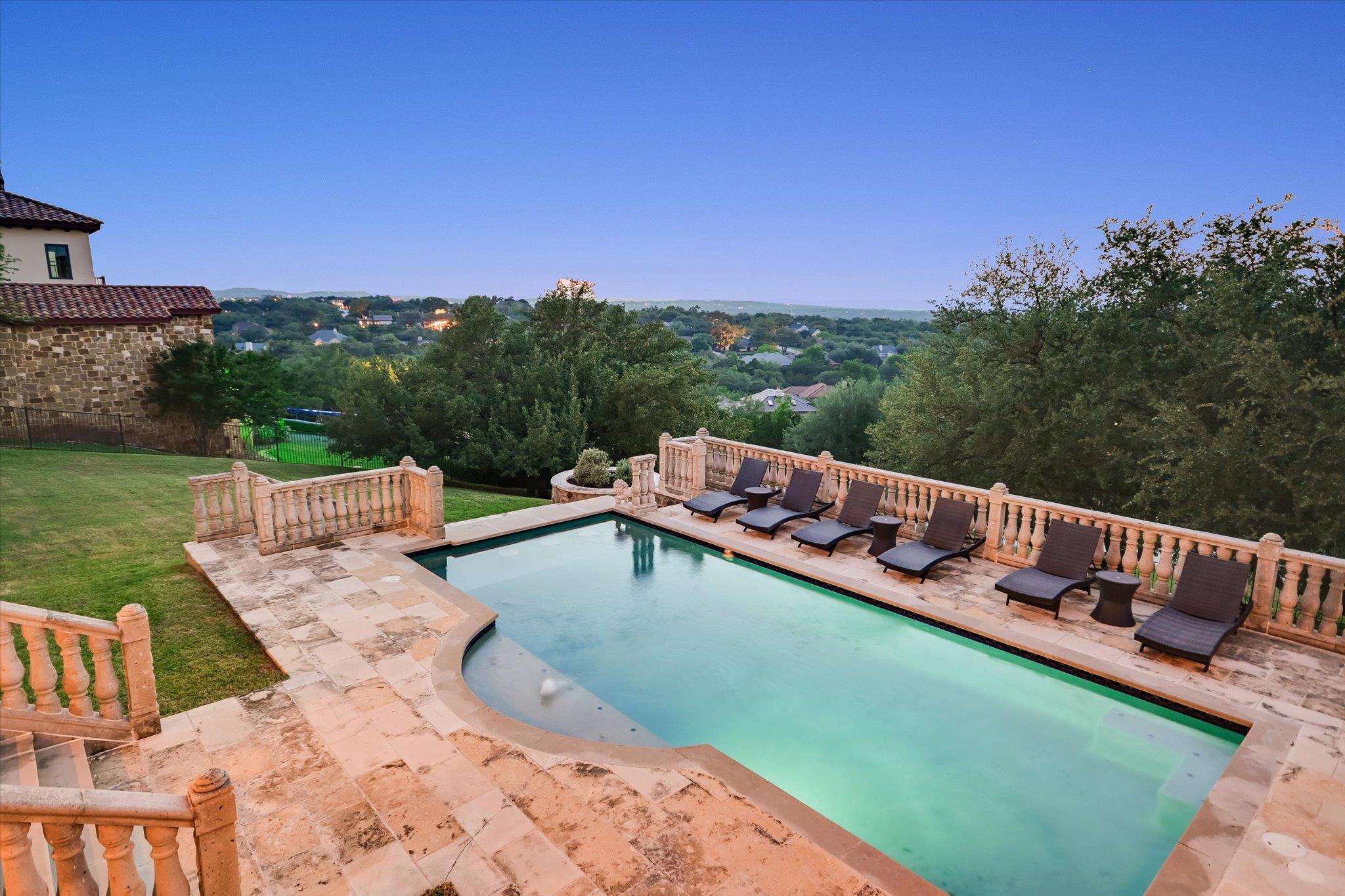 108  Palazza Alto Dr, photo 3