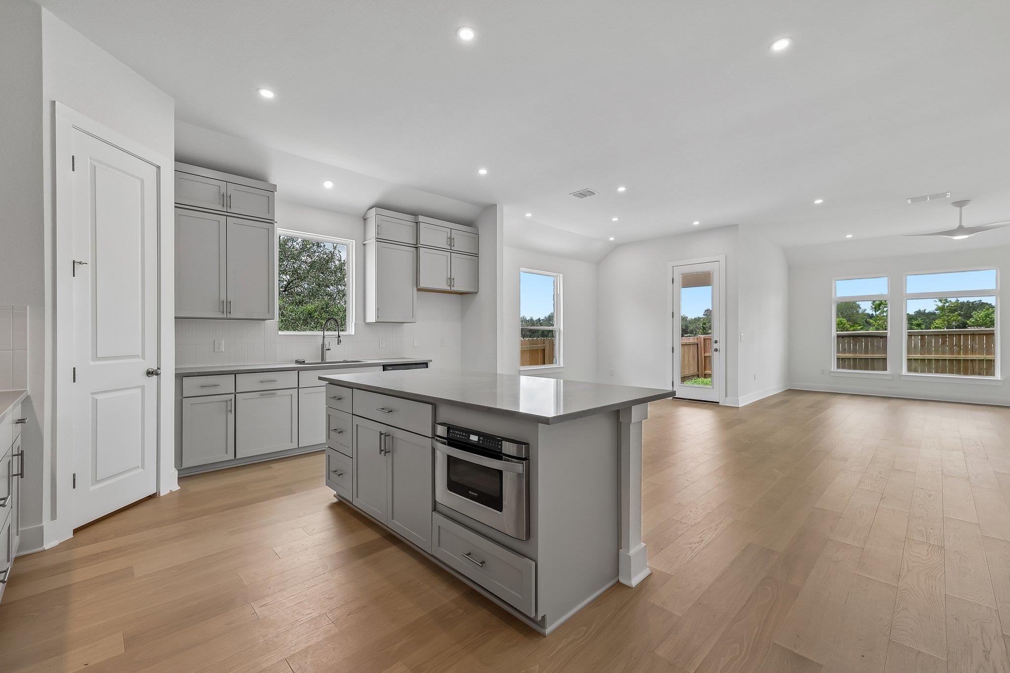 135  Comfort Dr, photo 11